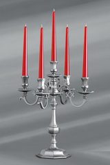 Lampe chandelier Louis XIII étain mat cinq lumières. Lucien Gau. Lampe chandelier Louis XIII étain mat cinq lumières. Lucien Gau.