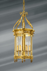 Lanterne de style classique en verre et bronze massif à six lumières . Lucien Gau. Lanterne de style classique en verre et bronze massif à six lumières . Lucien Gau.