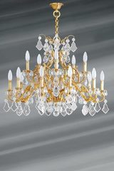Lustre doré Louis XV cristal de bohème 15 lumières. Lucien Gau. Lustre doré Louis XV cristal de bohème 15 lumières. Lucien Gau.