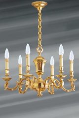 Lustre Louis XIV doré en bronze massif six lumières. Lucien Gau. Lustre Louis XIV doré en bronze massif six lumières. Lucien Gau.