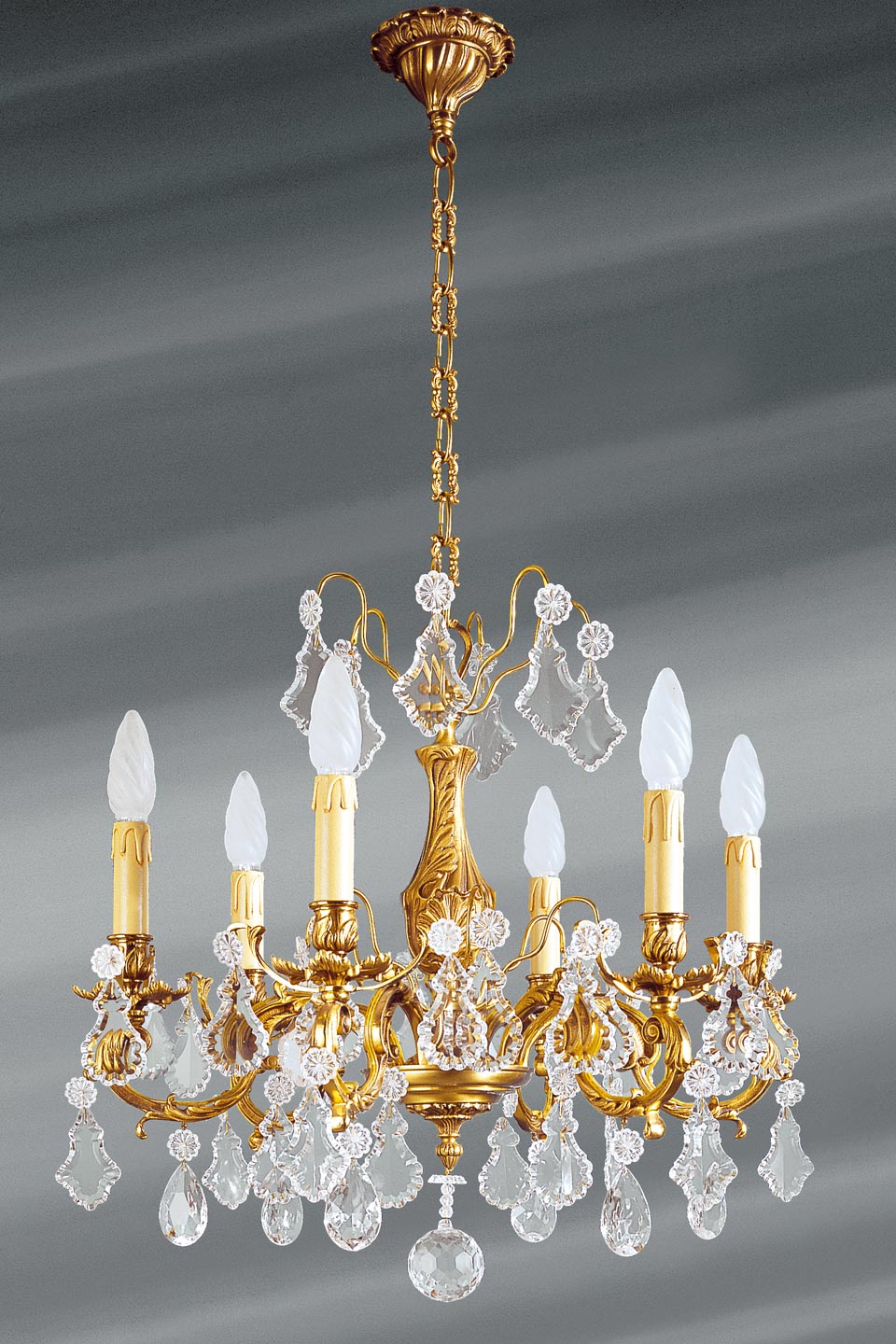 Lustre à pampilles cristal de bohème bronze patiné vieil or 8 lumières -  Lucien Gau, luminaires classiques de prestige - Réf. 12020199 - mobile