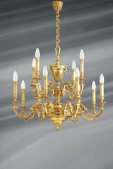 Lustre Louis XVI en bronze doré, douze lumières. Lucien Gau. Lustre Louis XVI en bronze doré, douze lumières. Lucien Gau.