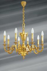 Lustre Louis XVI en bronze doré, huit lumières. Lucien Gau. Lustre Louis XVI en bronze doré, huit lumières. Lucien Gau.