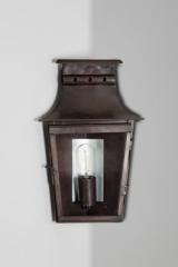 19th century corner light in old brass Morzine. Lum’Art. 19th century corner light in old brass Morzine. Lum’Art.