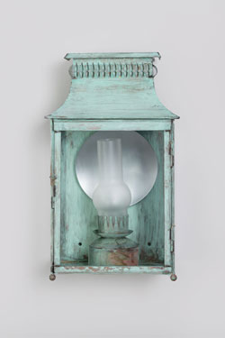 Lantern wall lamp 19th century large model Pétrole. Lum’Art. 