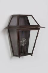 Large outdoor wall light in old brass Pont-Neuf. Lum’Art. Large outdoor wall light in old brass Pont-Neuf. Lum’Art.