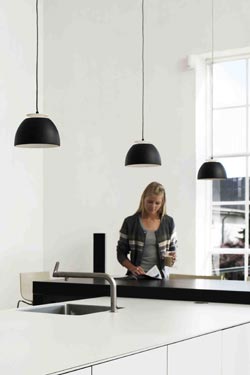 Mini Bossa round pendant lamp metal lacquered matt black. Lumini. 