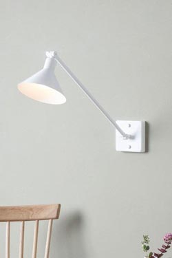 Factory applique blanche style industriel. Luz Difusion. 