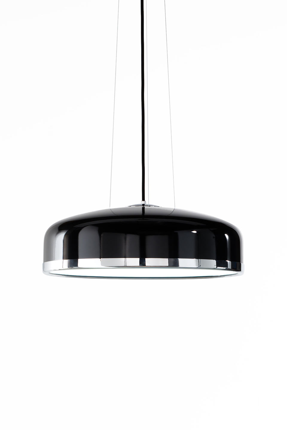 Cooper S pendant lamp in black lacquered aluminium. Luz Difusion. 