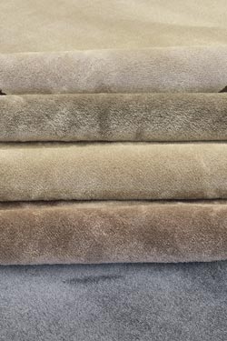Tapis uni velouté beige collection Star 60X115. MA Salgueiro. 