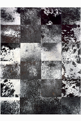 Tapis Patchwork en peau de vache grand carré 140X200. MA Salgueiro. Tapis Patchwork en peau de vache grand carré 140X200. MA Salgueiro.