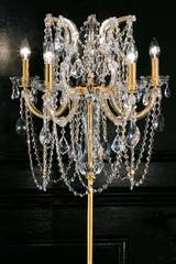 Lampadaire bougeoir cristal et métal doré. Masiero. Lampadaire bougeoir cristal et métal doré. Masiero.