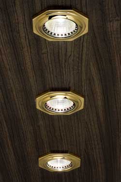 Hexagonal gold-plated recessed spotlight. Masiero. 