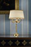 Lampe métal doré rehaussé de cristal. Masiero. 