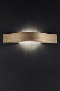 Solid oak wall lamp Libe A55. Masiero. 