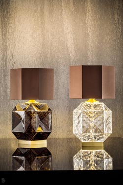 Octagonal table lamp in transparent blown glass. Masiero. 