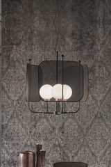 Lustre contemporain noir et cuivre Papilio . Masiero. Lustre contemporain noir et cuivre Papilio . Masiero.
