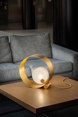 Sound round table lamp. Masiero. 