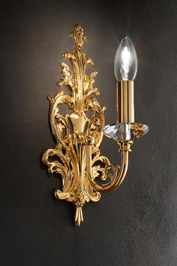 Classique golden wall light. Masiero. 