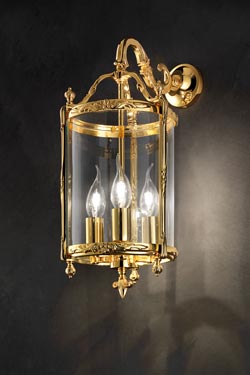3-light golden lantern sconce. Masiero. 