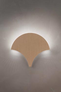 Palm fan wall light oak finish. Masiero. 