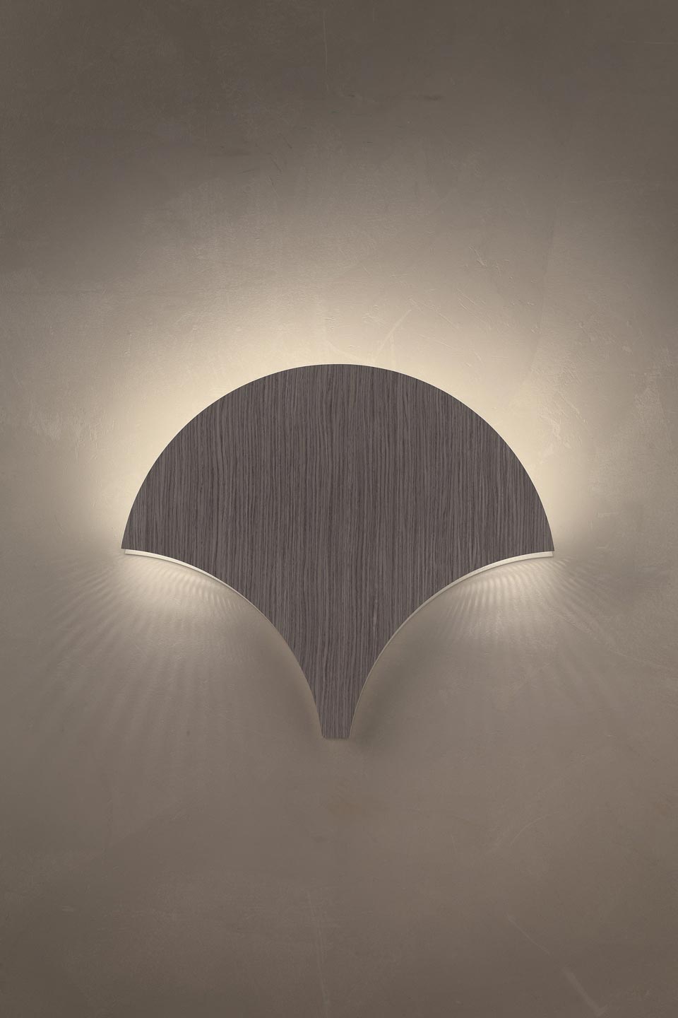 Palm wall lamp grey wood finish. Masiero. 