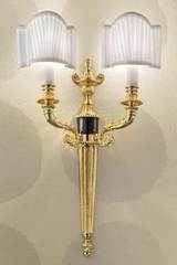 Tall double gold-plated bronze wall light. Masiero. Tall double gold-plated bronze wall light. Masiero.