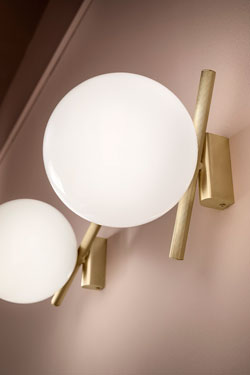 White ball wall lamp Posy. Masiero. 