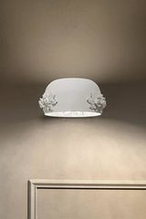 White sconce with floral decor Dame. Masiero. 