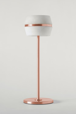 Wireless copper lamp with integrated Tommy LED light. Matlight. 