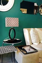 Lampe de table en marbre noir forme ovale. Matlight. Lampe de table en marbre noir forme ovale. Matlight.