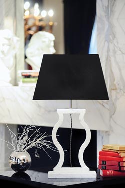 Classic Carrara marble table lamp. Matlight. 