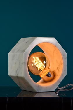 Octagonal white marble table lamp. Matlight. 