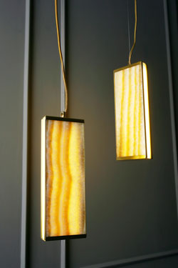 Suspension triple en onyx jaune TECH. Matlight. 