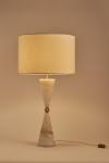 Hourglass table lamp in alabaster and brass Silhouette. Matlight. 