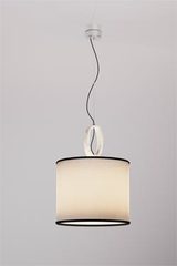 Suspension simple Déco blanche abat-jour en lin ivoire et ganse noire. Matlight. Suspension simple Déco blanche abat-jour en lin ivoire et ganse noire. Matlight.