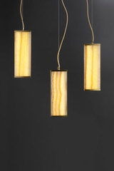 Suspension triple en onyx jaune TECH. Matlight. Suspension triple en onyx jaune TECH. Matlight.
