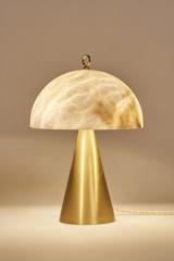 Mushroom table lamp in alabaster and satin-finish brass Funghetto. Matlight. 