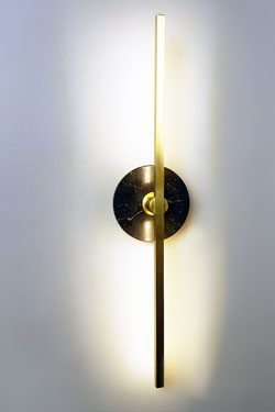 Essential golden and black marble wall lamp . Matlight. 