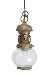 Botticella suspension inspiration lampe à pétrole. Moretti Luce. Botticella suspension inspiration lampe à pétrole. Moretti Luce.