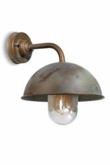 Circle outdoor wall lamp with 90° arm. Moretti Luce. Circle outdoor wall lamp with 90° arm. Moretti Luce.