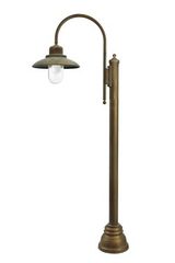 Patio lampadaire en laiton vieilli style campagne. Moretti Luce. Patio lampadaire en laiton vieilli style campagne. Moretti Luce.