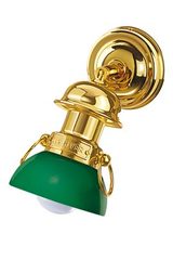 Spot orientable à verre vert en laiton verni. Moretti Luce. Spot orientable à verre vert en laiton verni. Moretti Luce.