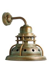 Taverna wall lamp in aged brass. Moretti Luce. Taverna wall lamp in aged brass. Moretti Luce.