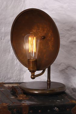 Lampe en laiton antique Cullen. Mullan. 