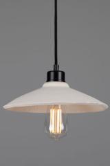 Pendant in grooved white ceramic and black metal Pyrus. Mullan. 