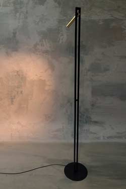 Akros minimalist black and gold floor lamp. Myo. 