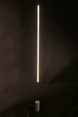 Luxor ultra-slim steel and glass floor lamp	. Myo. 