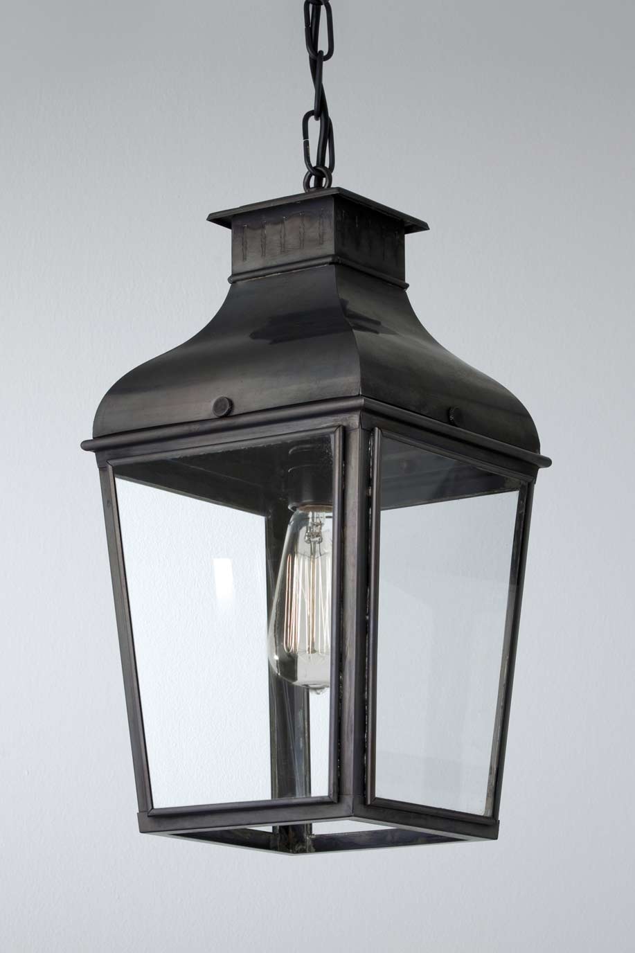 Petite suspension lanterne en bronze vieilli. Nautic by Tekna. 