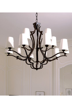 15 lights black patina bronze chandelier. Objet insolite. 